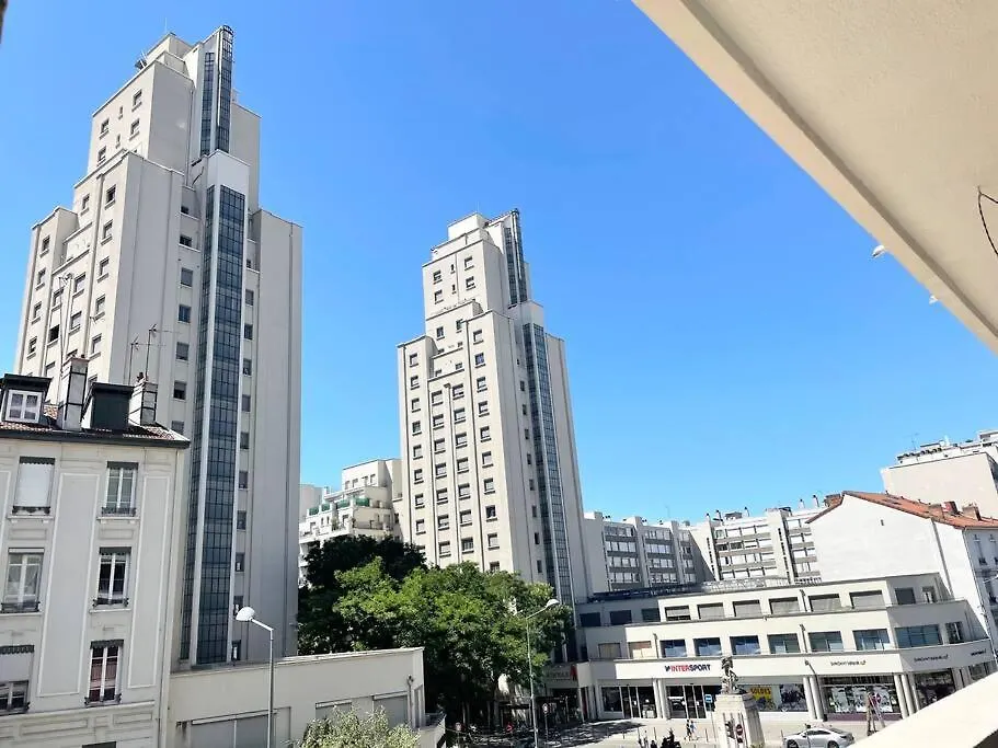 Spacieux App Proche Centre,Commerces &Transports فيليوربان فرنسا